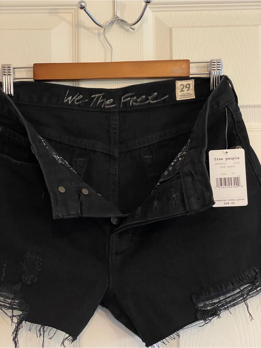 Free People Black Denim Cutoff Shorts NWT Size 29 | Raw Hem Distressed